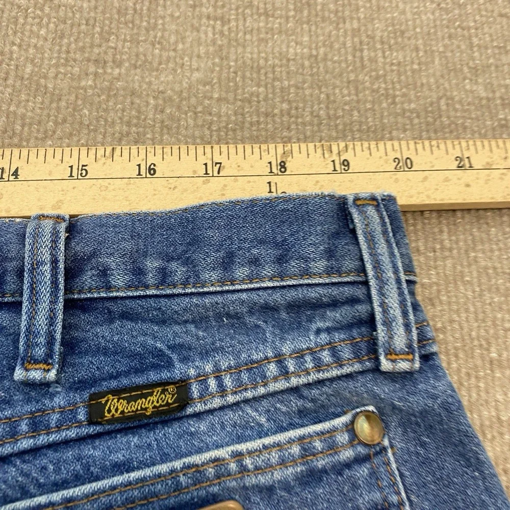 Wrangler Jeans Mens 40 Fits 39x32 Faded Blue 13MWZ Cowboy Cut Western Boots